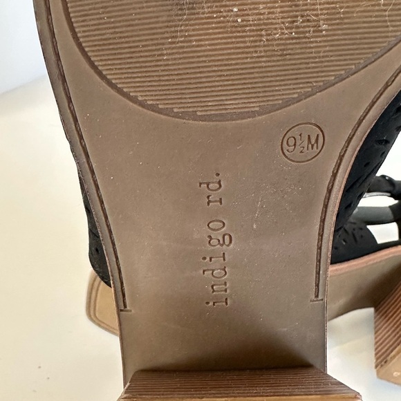 Indigo Rd. Boho Black Zip Back Peep Toe Block Heeled Sandals Sz 9.5 M - Picture 7 of 8